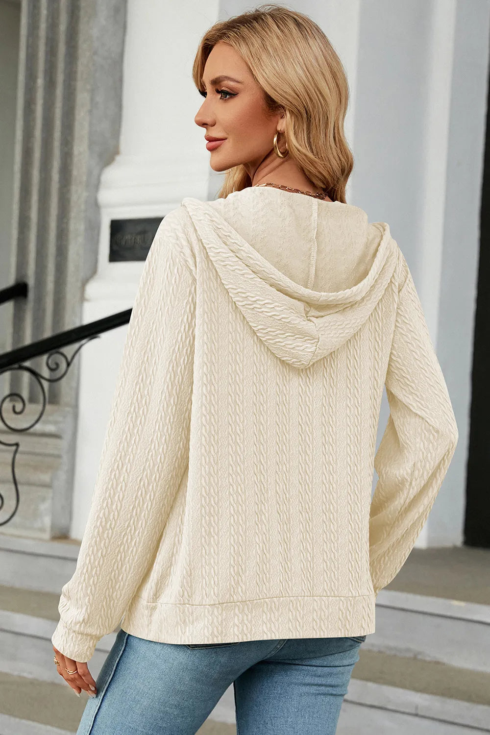 6206e2c8-7d31-4b9c-88d8-561fec09942c-Max