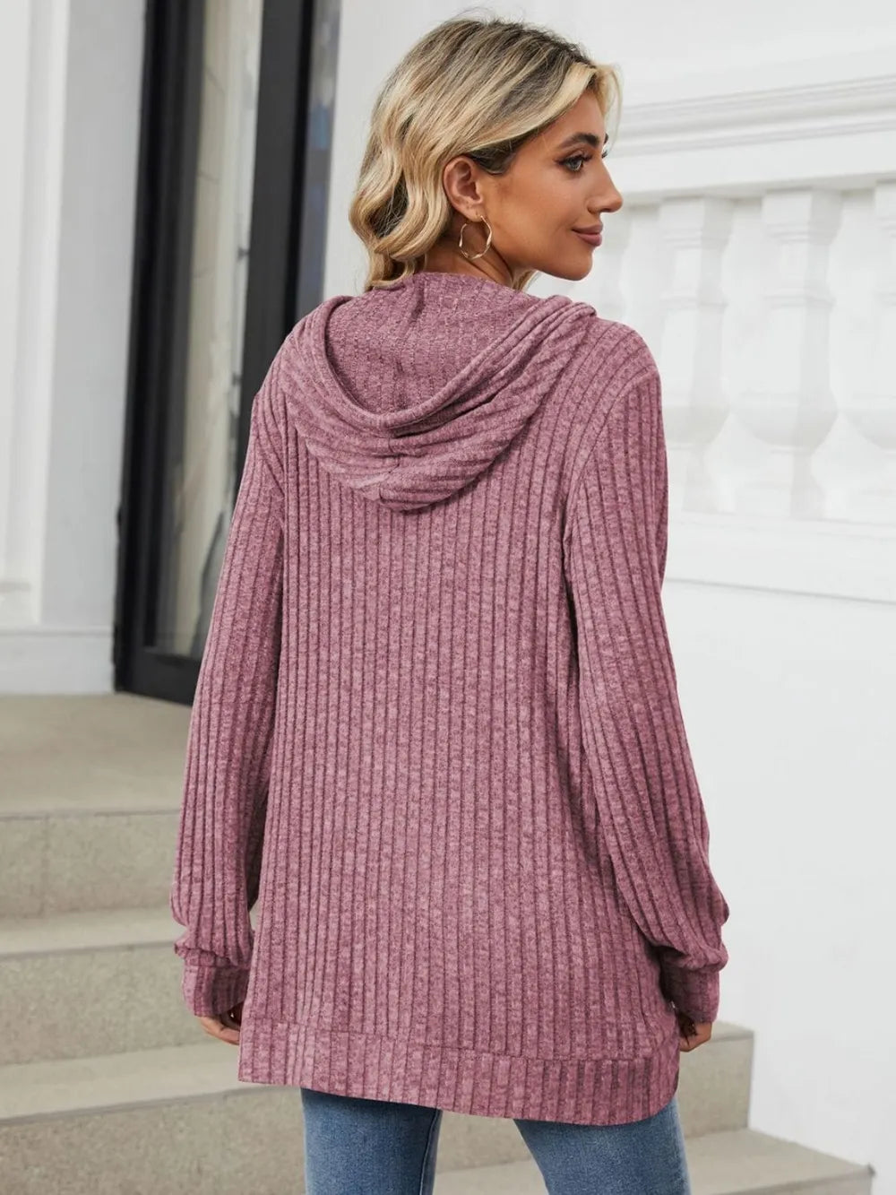 f4f5f8ee-d190-4e45-830e-cddf758846b1-Max